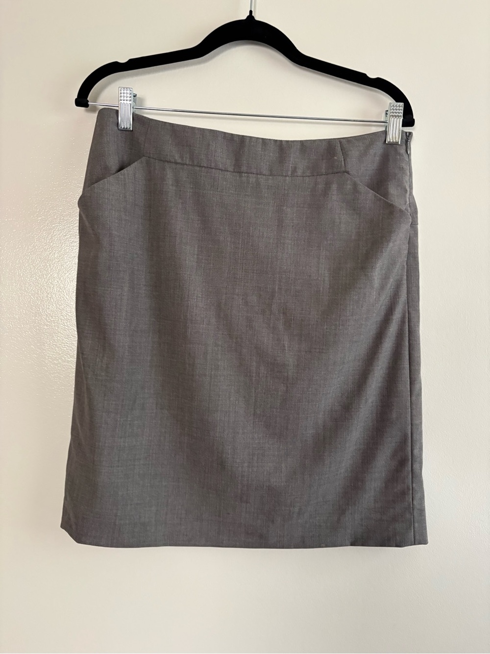 Theory Gray Suiting Pencil Skirt with Pockets Size 8 AS IS Condition